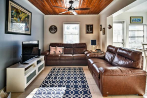 Indian Shores Cottage with Cabana - Steps to Beach!